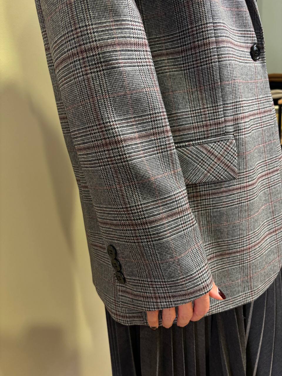 VICOLO - Blazer in tartan con frange nere color grigio e bordeaux