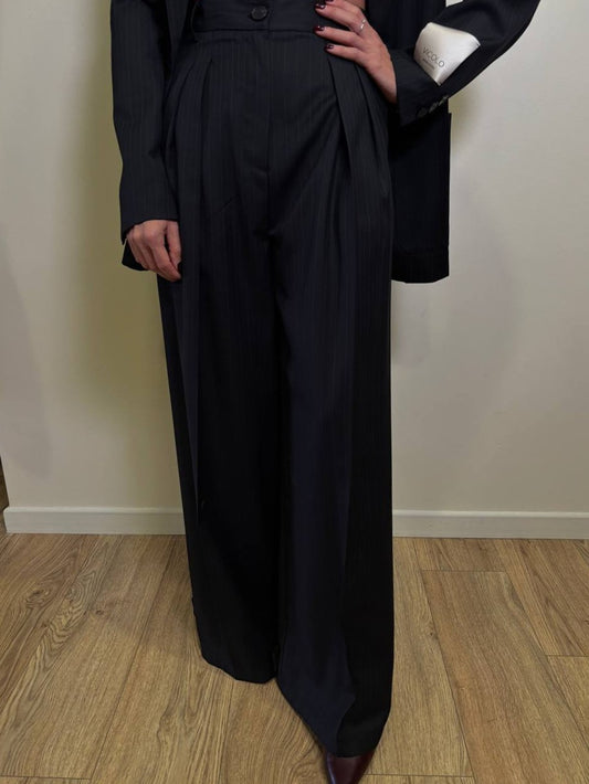 VICOLO - Pantalone gessato con pinces e dettaglio bottone sul fondo color blu notte