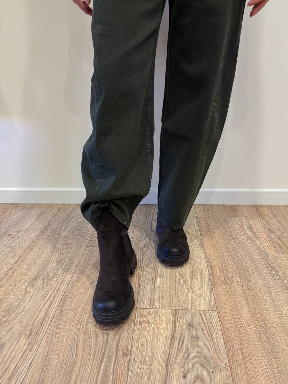 VICOLO - Jeans Chiara barrel fit a vita alta color verde militare