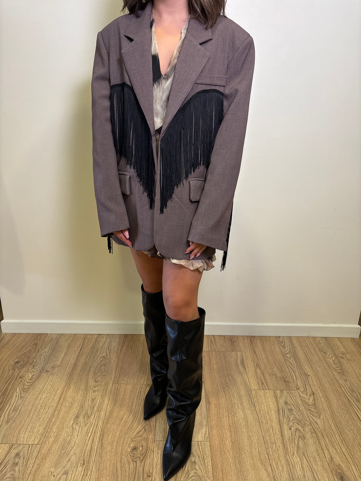 LUMINA - Blazer con frange nere color marrone