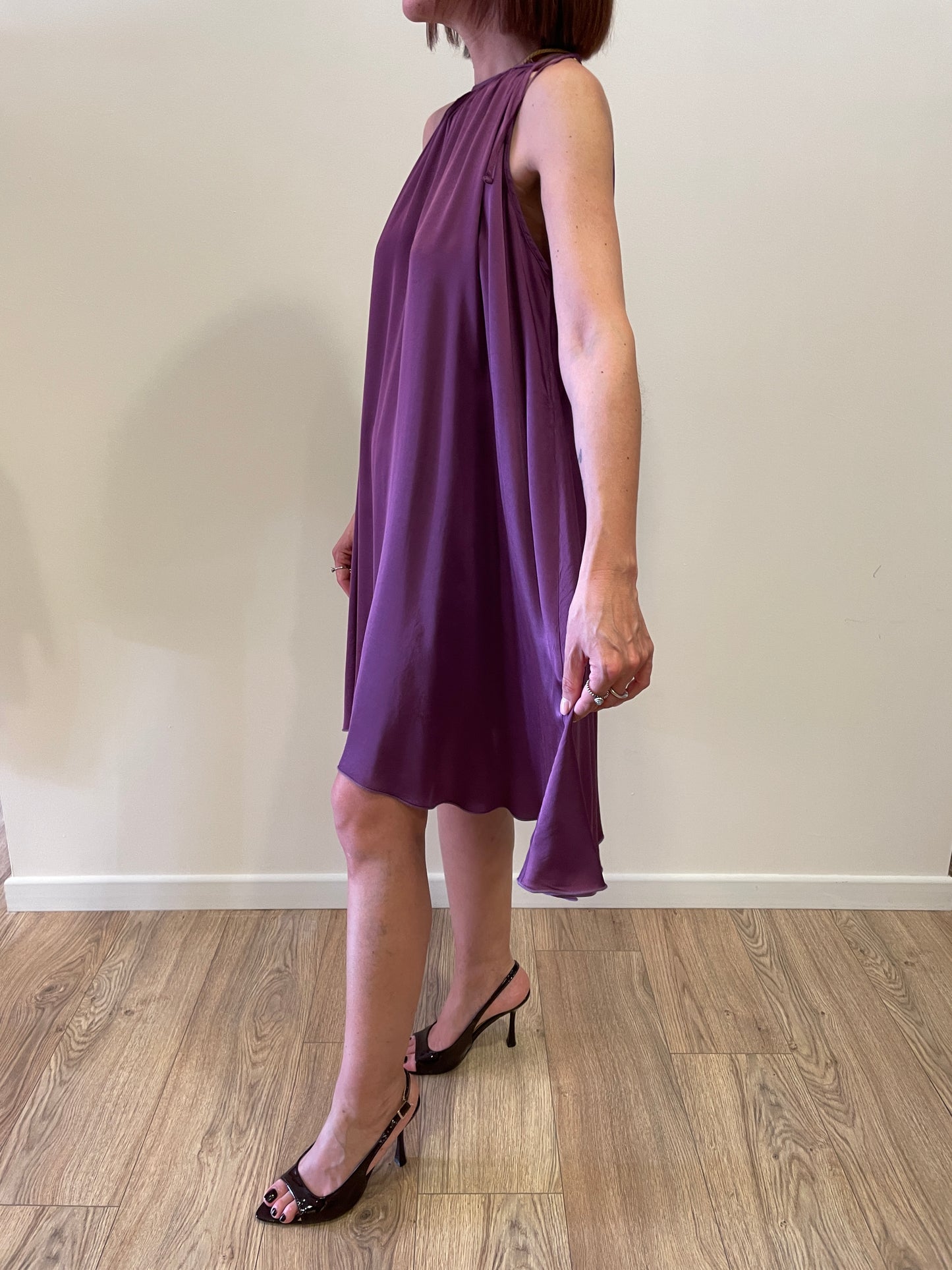 VICOLO - Abito corto in viscosa con coulisse sul retro color viola
