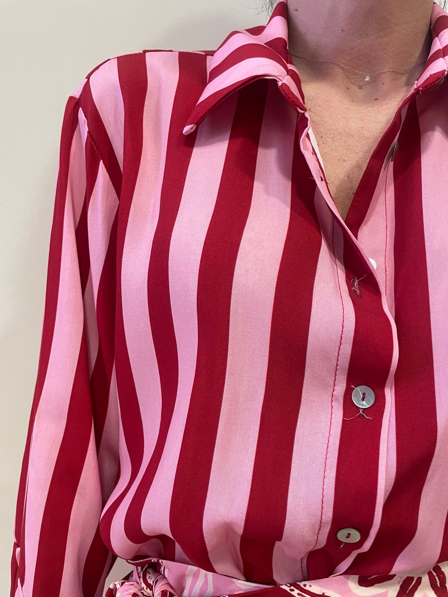 VICOLO - Set coordinato con camicia a righe e gonna corta a portafoglio in fantasia