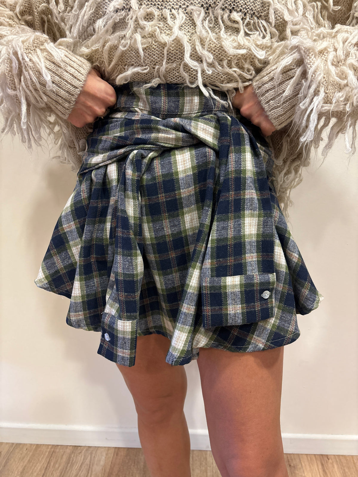 HAVEONE - Gonna in camicia a quadri con maniche finte color verde