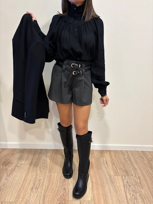 HAVEONE - Shorts gessato con pinces e doppia cintura color grigio