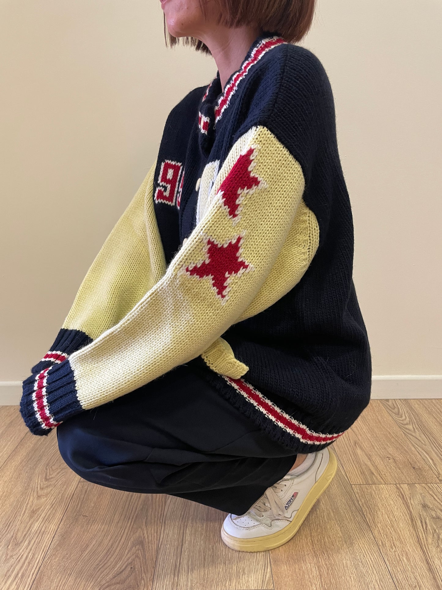KONTATTO - Cardigan stile college con bottoni