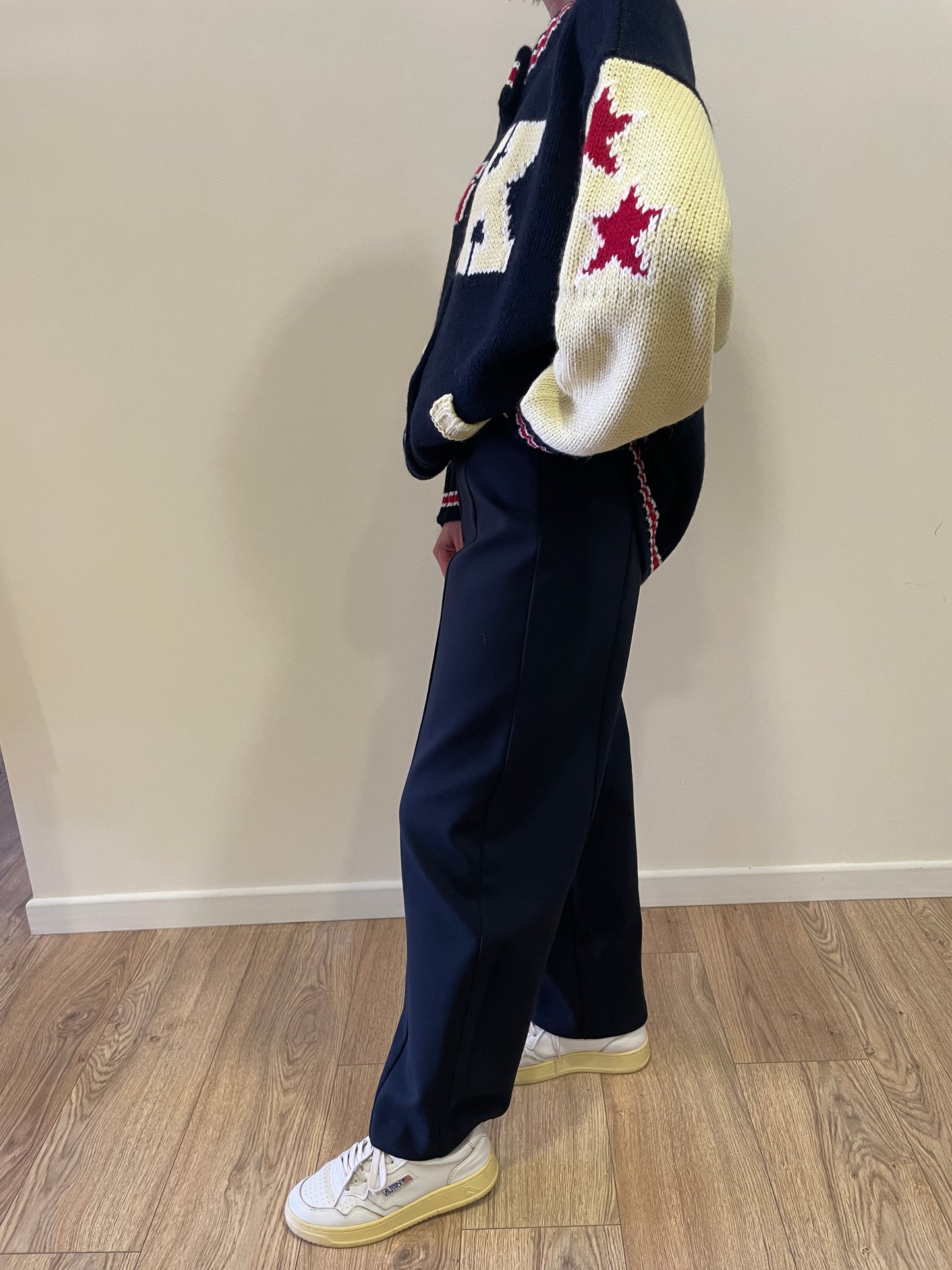 KONTATTO - Cardigan stile college con bottoni