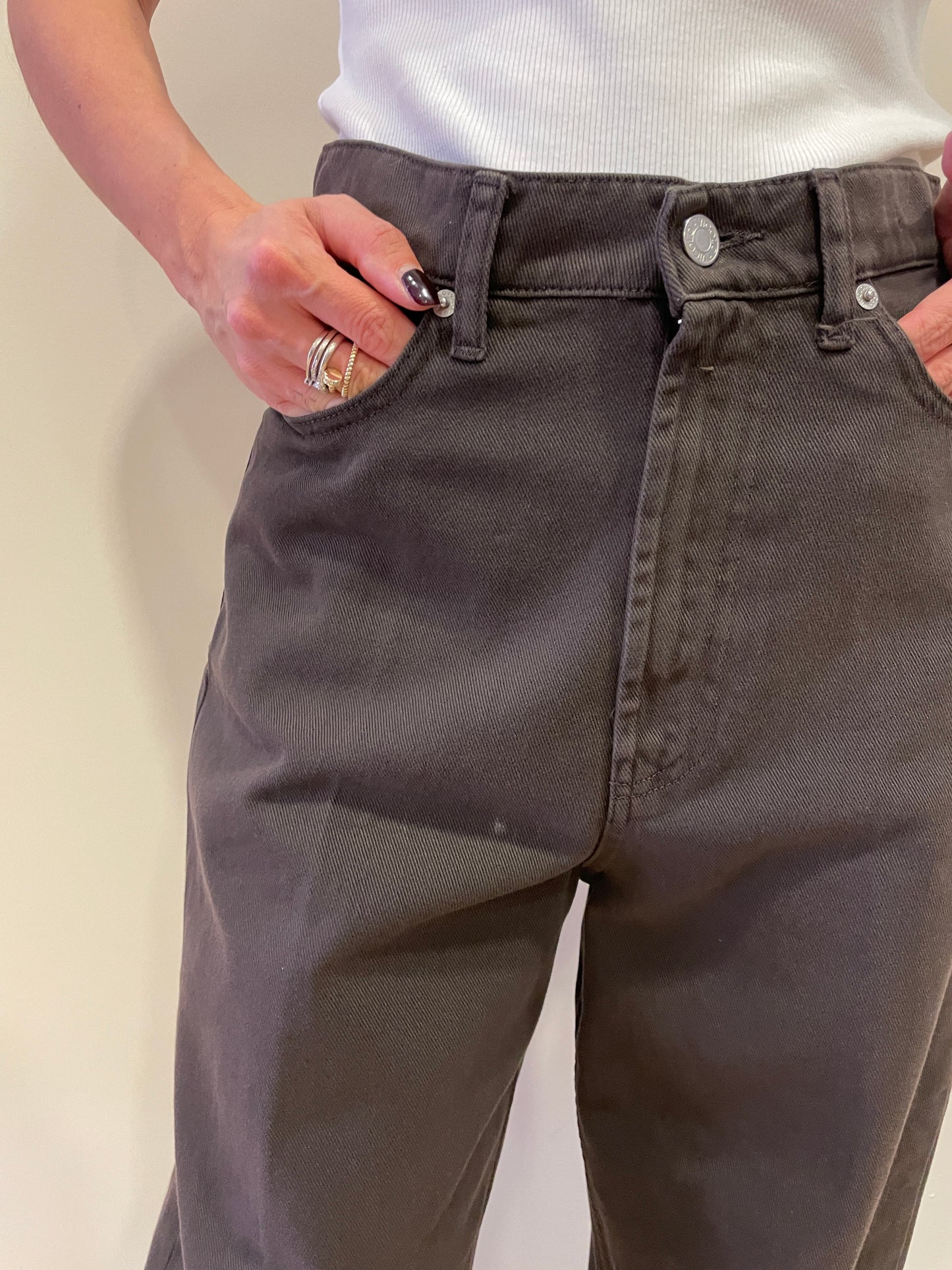 VICOLO - Jeans Laila baggy fit a vita media color moro