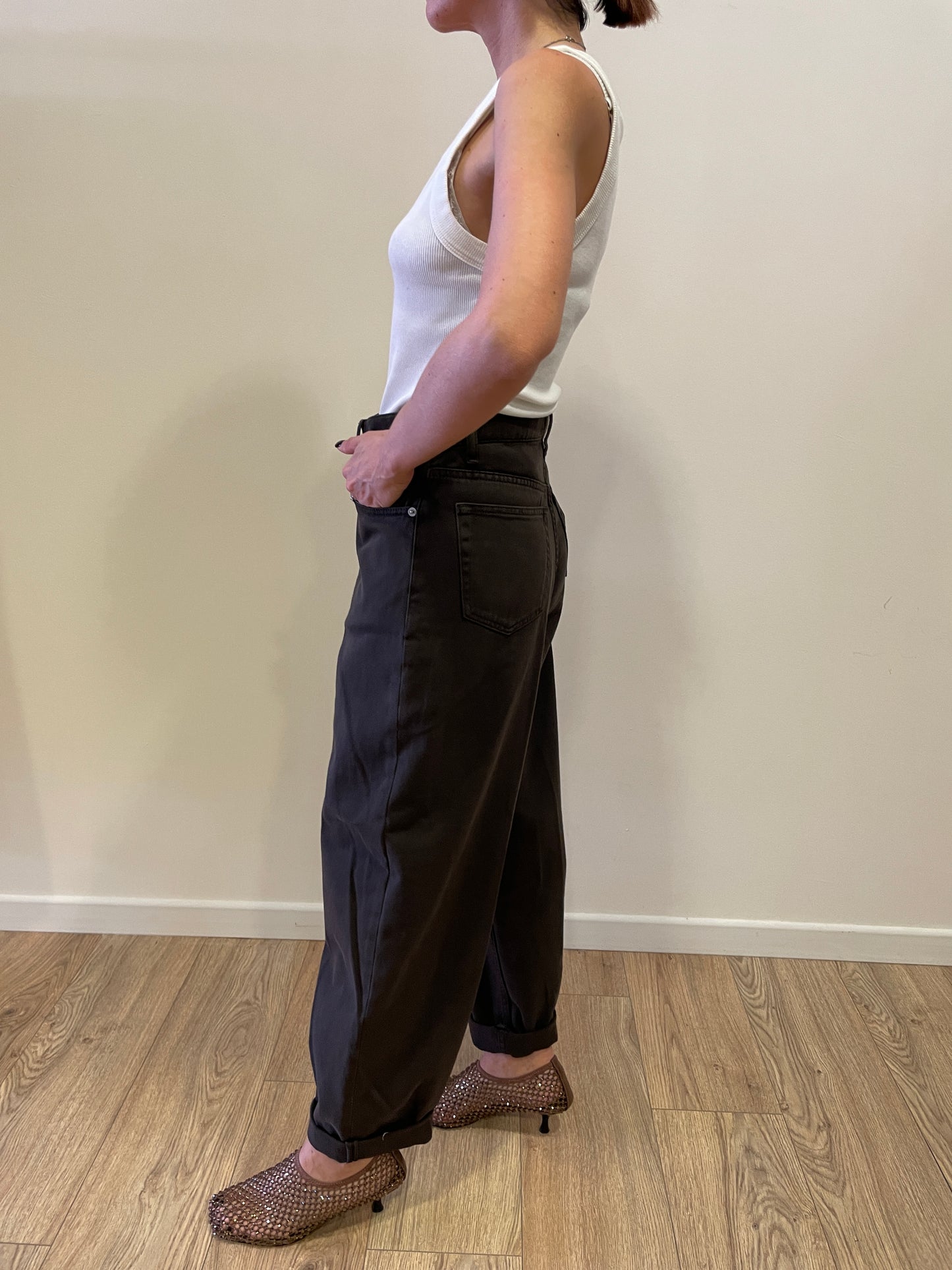 VICOLO - Jeans Laila baggy fit a vita media color moro