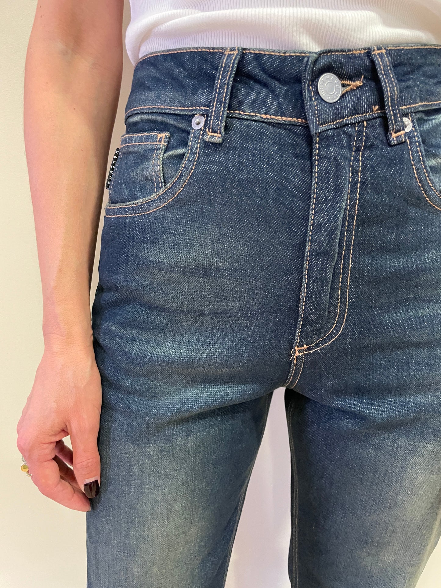 HAVEONE - Jeans Louis a vita media mom fit alla caviglia color sovratinto denim