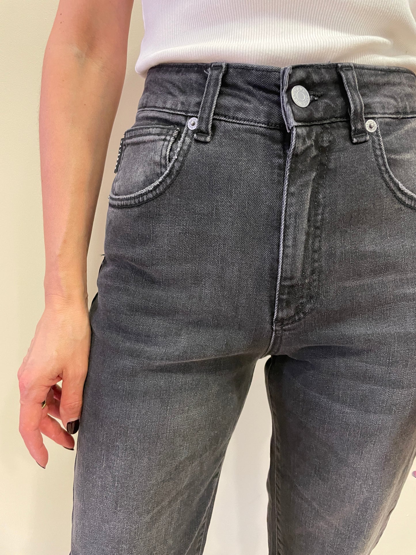 HAVEONE - Jeans Louis a vita media mom fit alla caviglia color nero lavagna