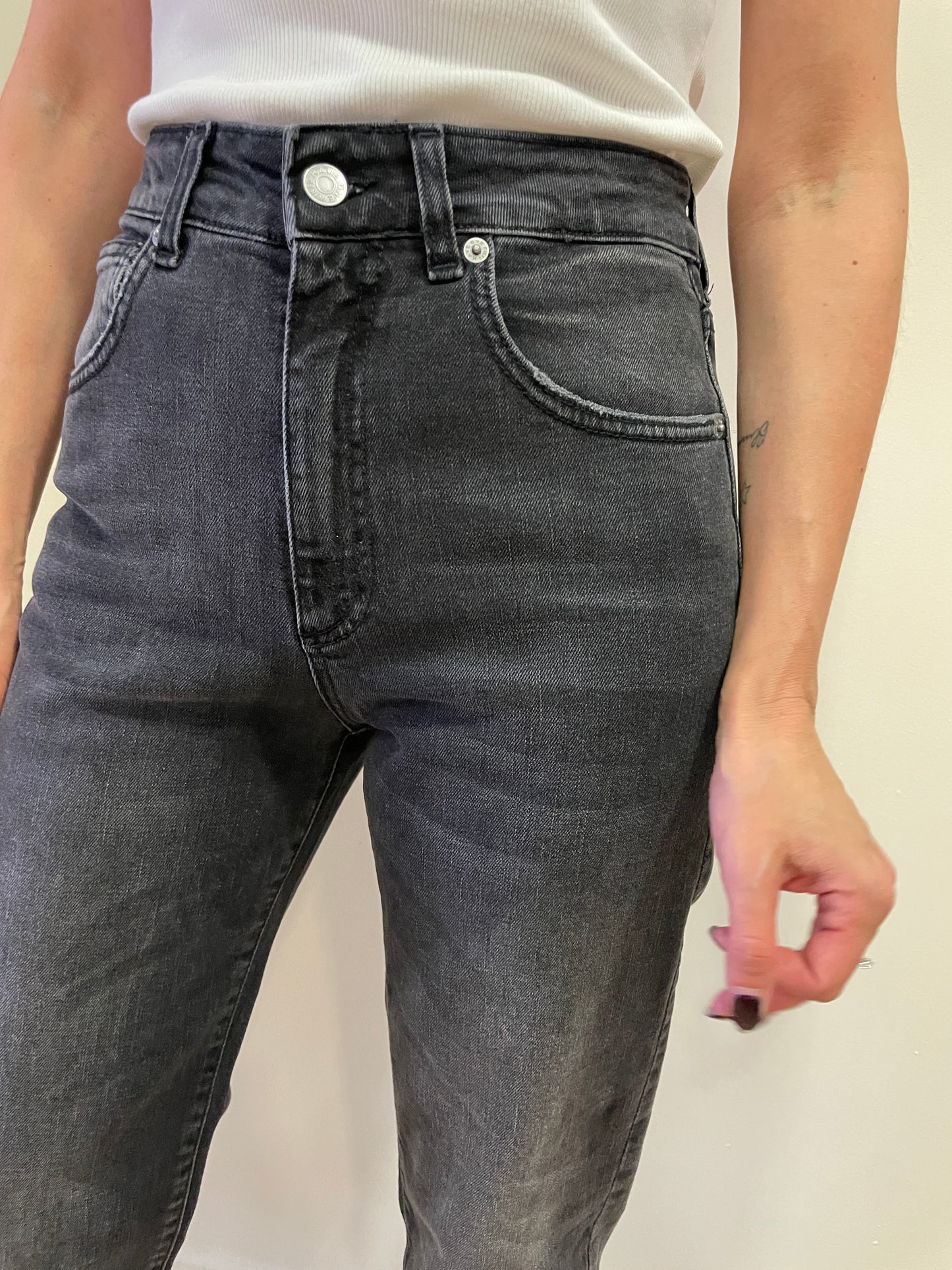 HAVEONE - Jeans Louis a vita media mom fit alla caviglia color nero lavagna