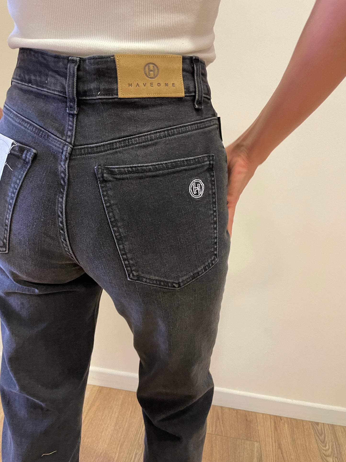 HAVEONE - Jeans Louis a vita media mom fit alla caviglia color nero lavagna
