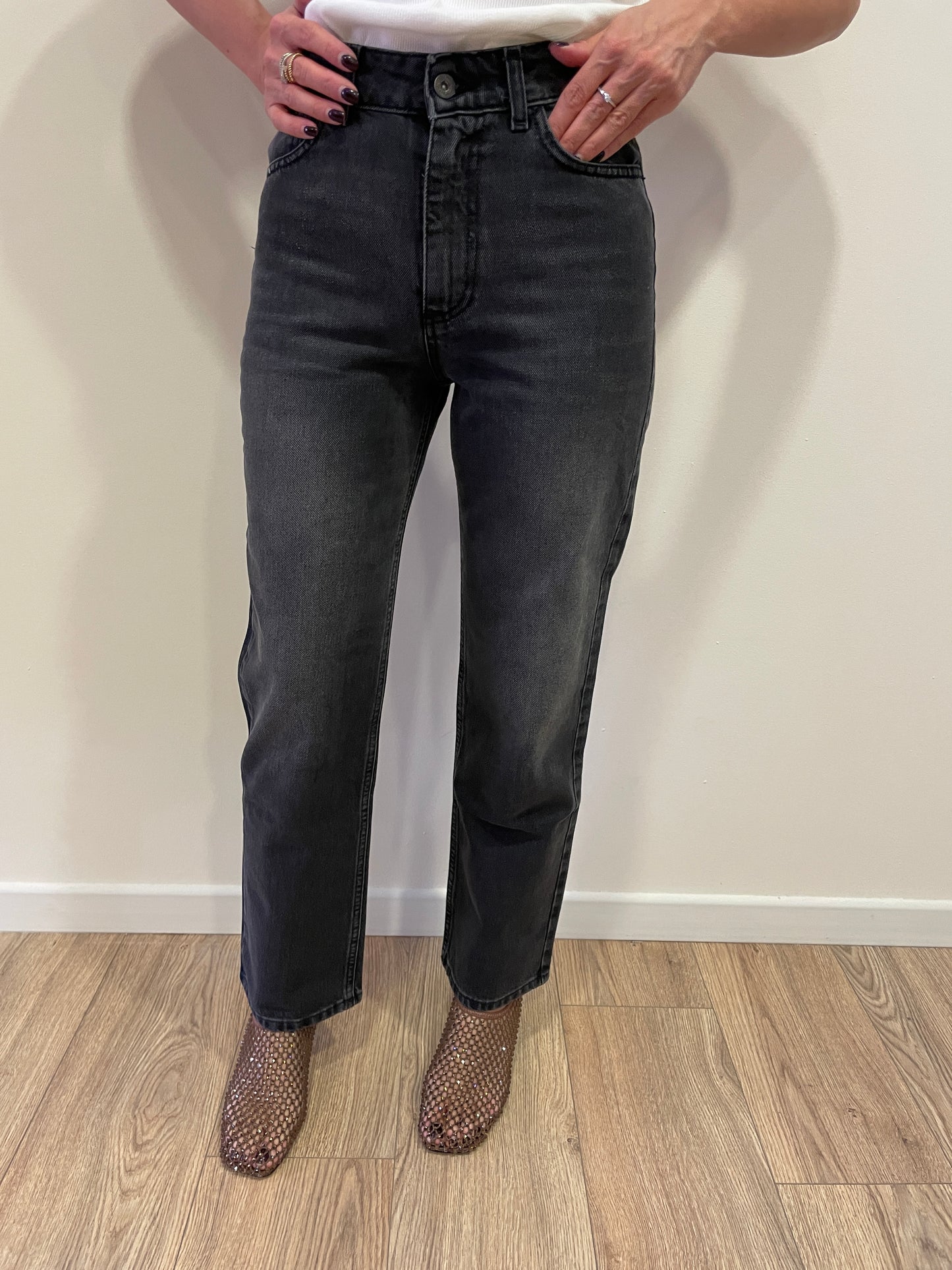 KONTATTO - Jeans Ananas slim cropped a vita alta color black stone