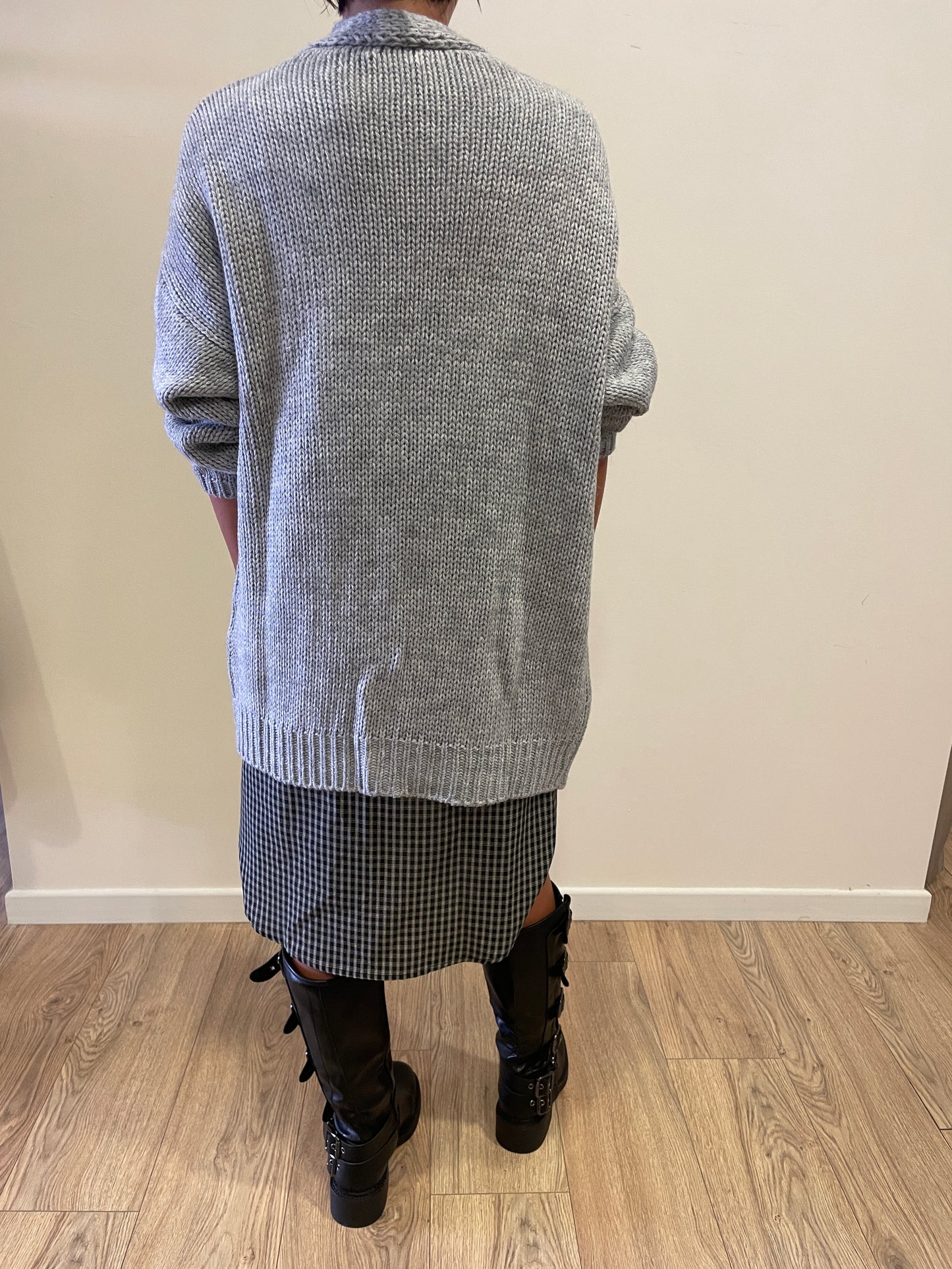 VICOLO - Cardigan con bottoni e tasche in misto lana, viscosa e alpaca - più colori