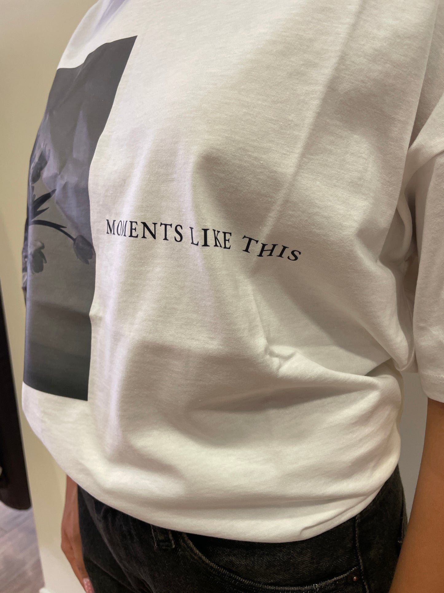 VICOLO - T-shirt over con stampa in cotone color bianco