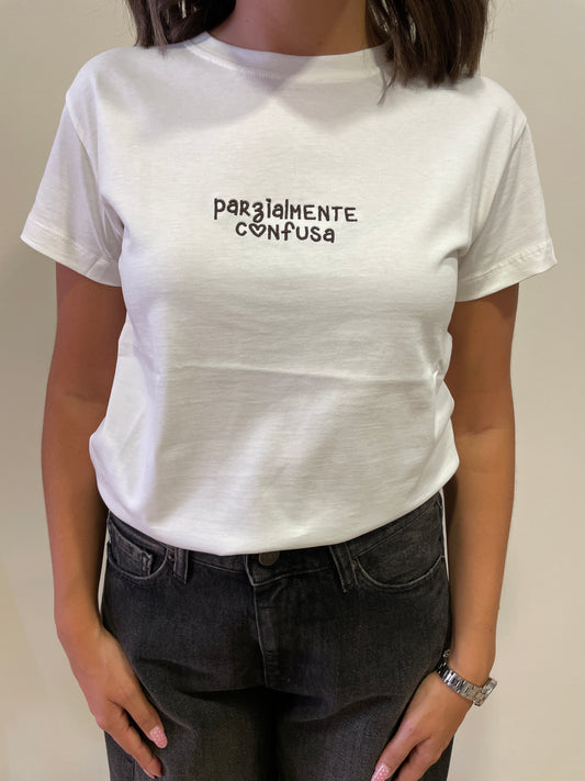 VICOLO - T-shirt slim fit in cotone bianca con scritta "parzialmente confusa"