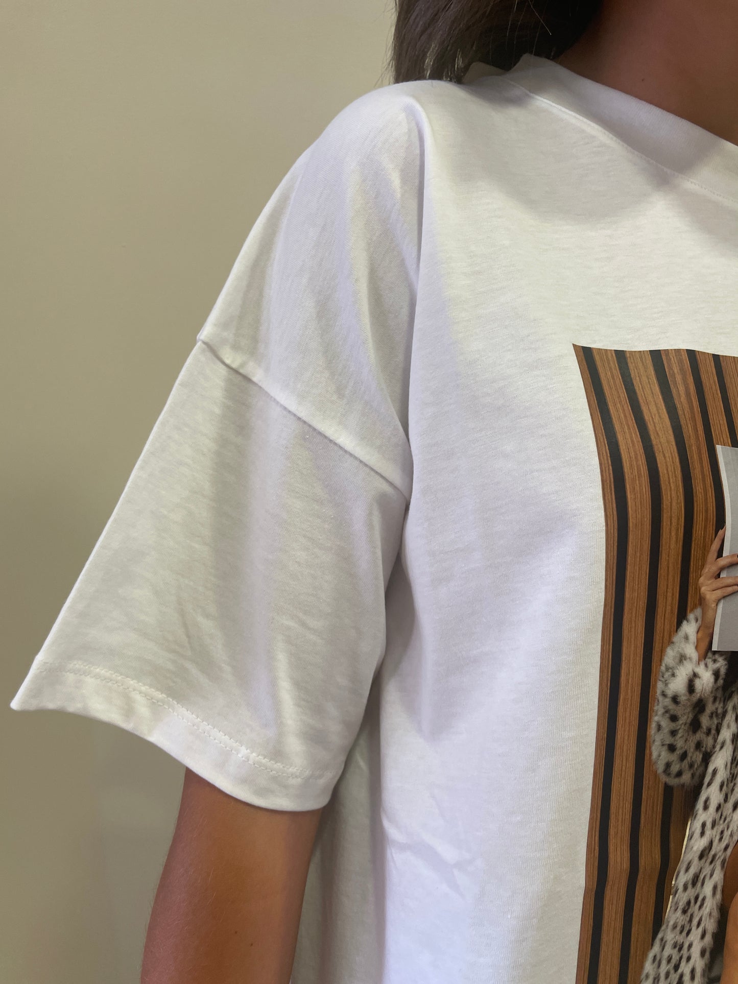 VICOLO - T-shirt over in cotone con stampa