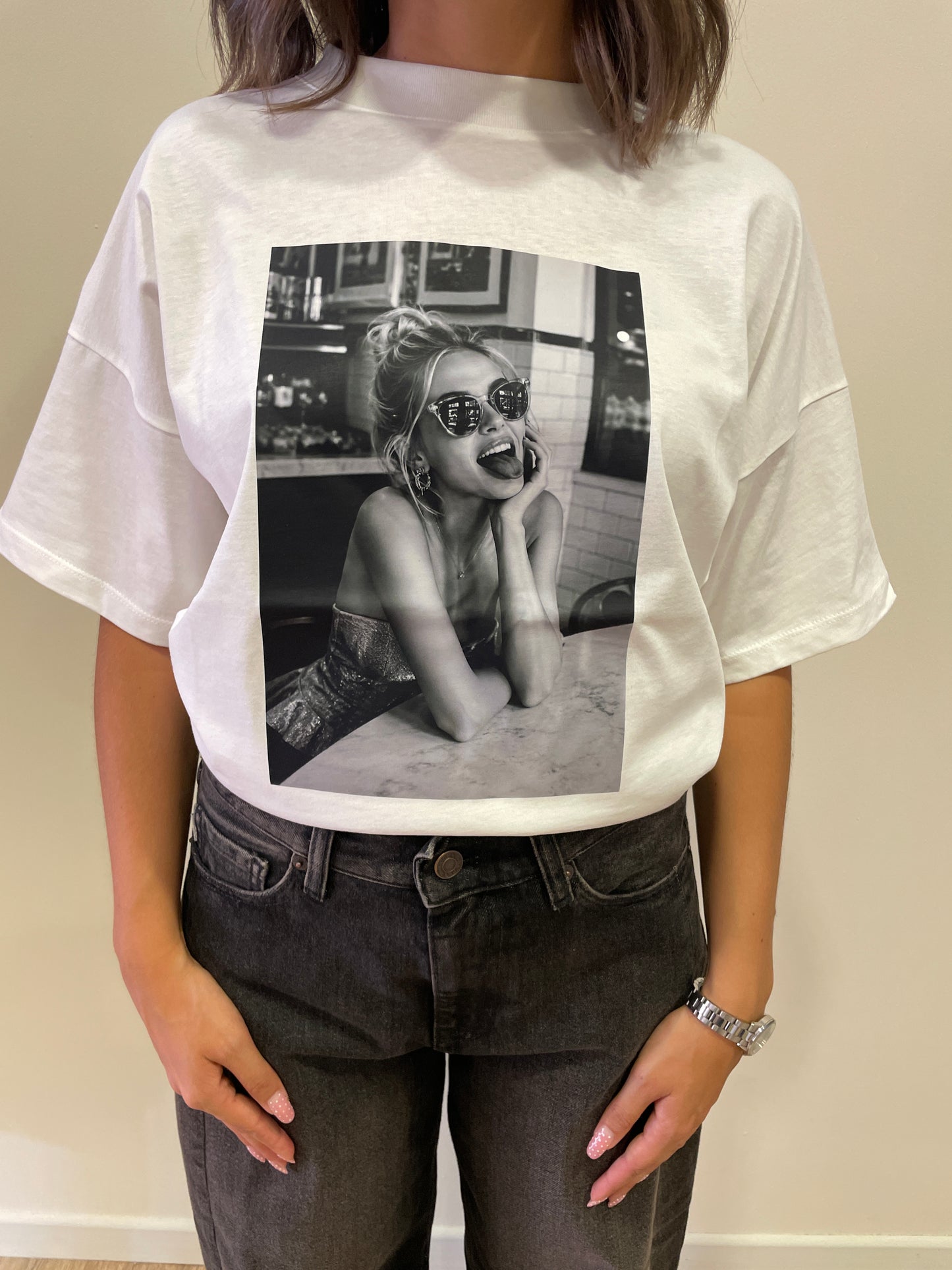 VICOLO - T-shirt over con stampa in cotone color bianco