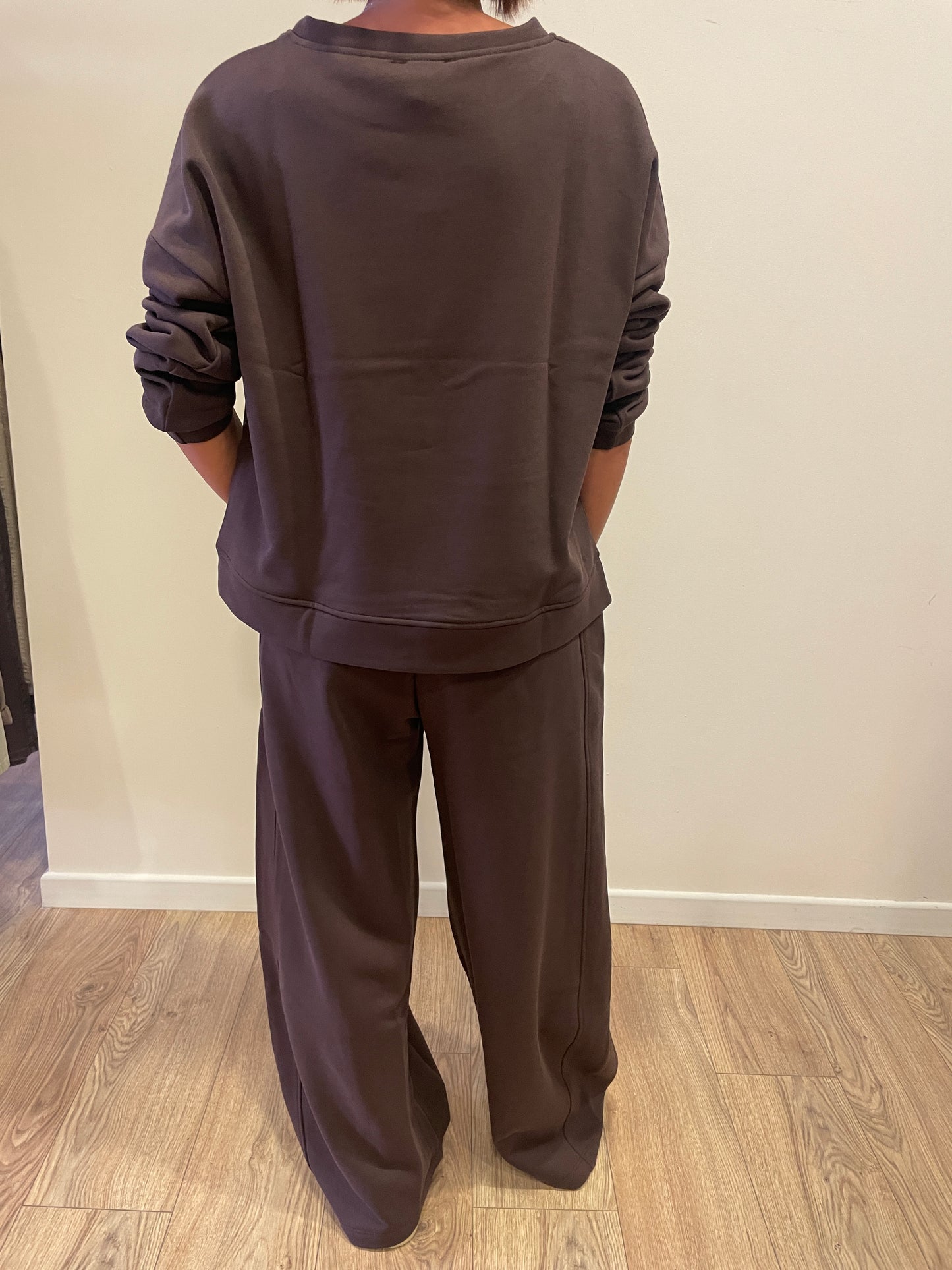 SUSY MIX - Pantalone con elastico in misto cotone barrel fit color moro