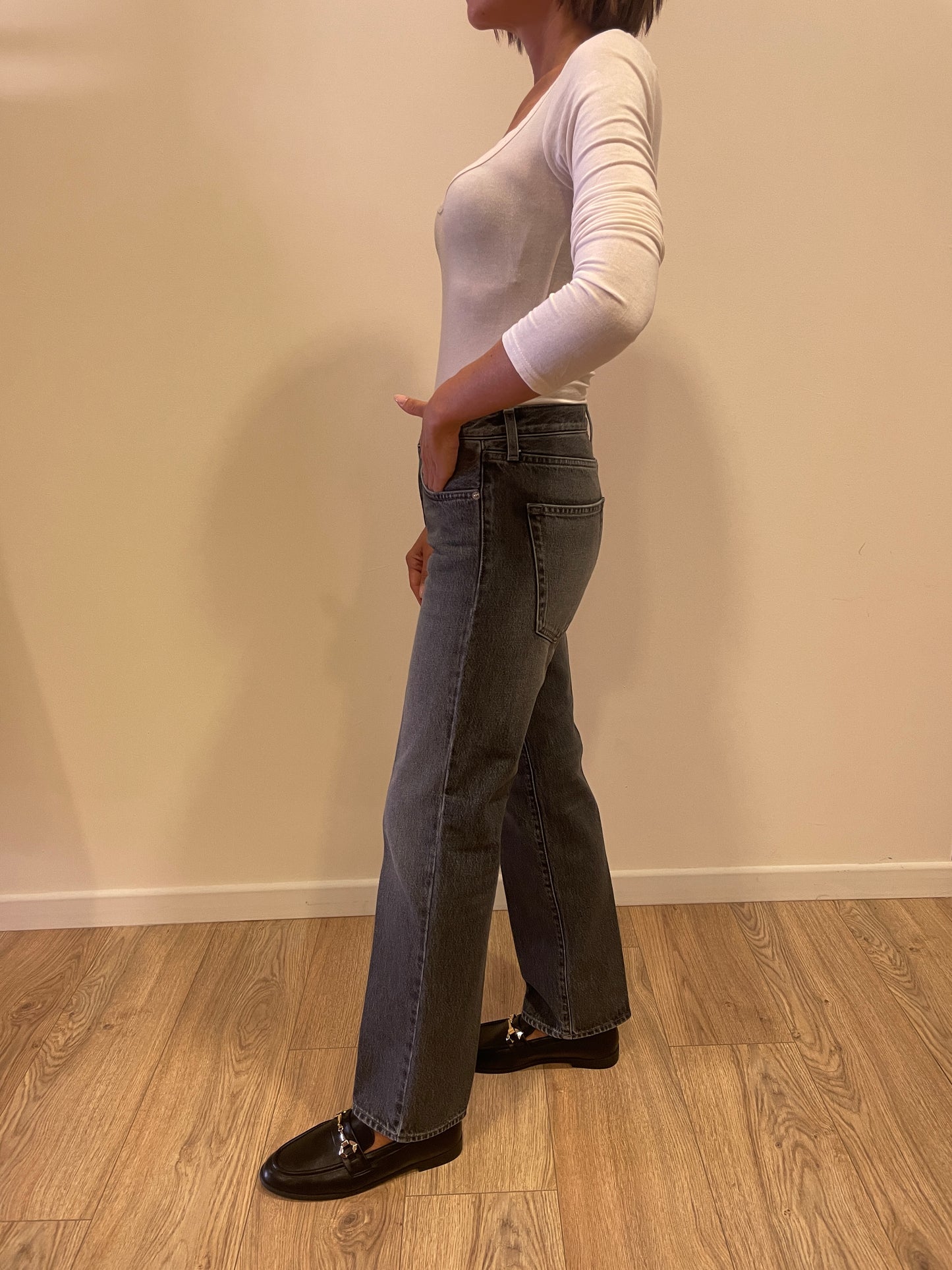 VICOLO - Jeans Zeke dritto a vita media color grigio