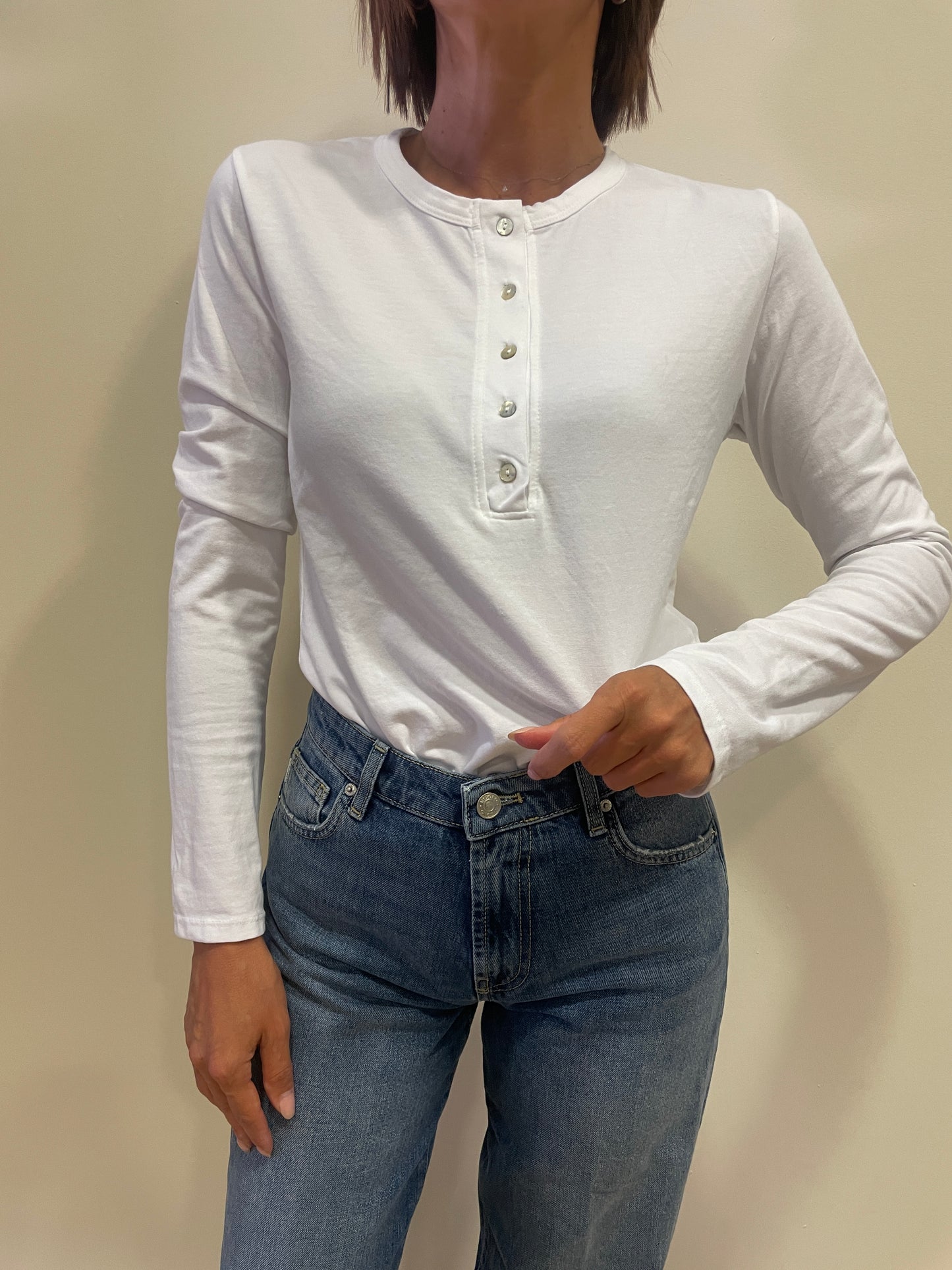 SUSY MIX - Maglia a serafino in cotone a maniche lunghe color bianco - più colori