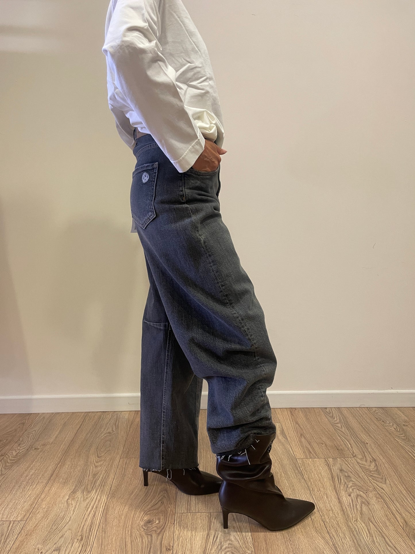 HAVEONE - Jeans Barbara baggy fit con cuciture in nero fumo