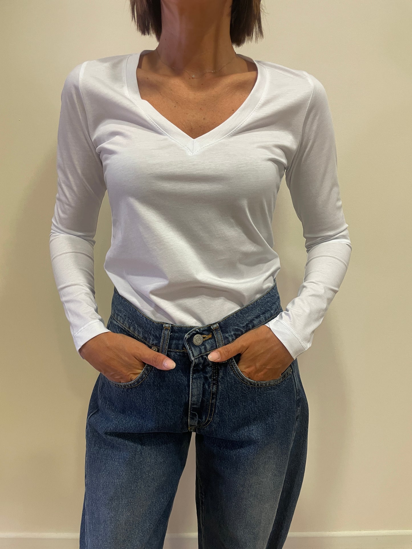 SOUVENIR - Maglia a maniche lunghe con scollo a V in cotone color bianco
