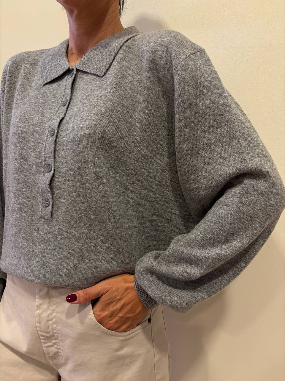 SOUVENIR - Polo con colletto e bottoni 100% lana color grigio