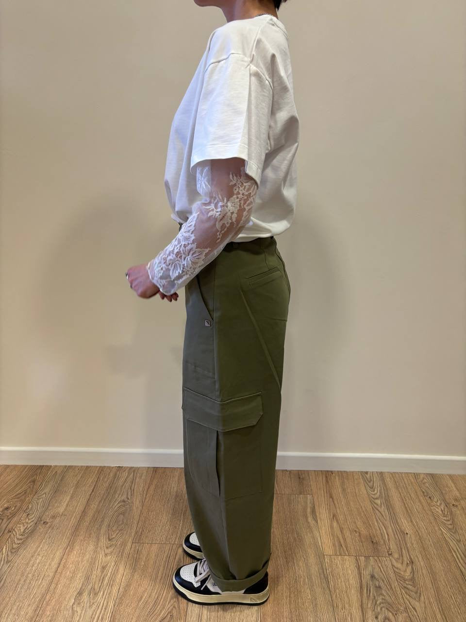 HAVEONE - T-shirt over in cotone con dettaglio maniche in pizzo