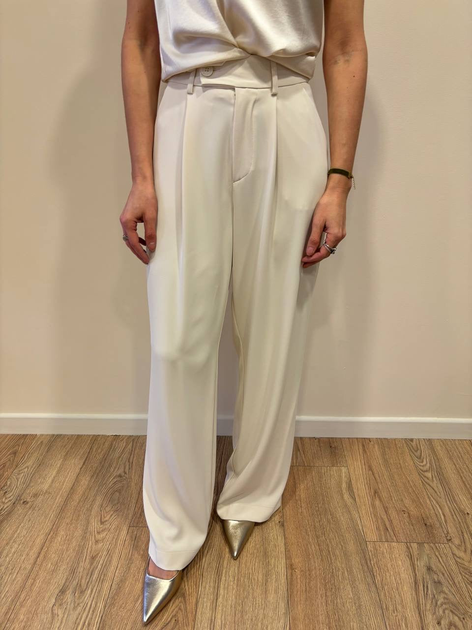 MEME ROAD - Pantalone a palazzo panna con pinces