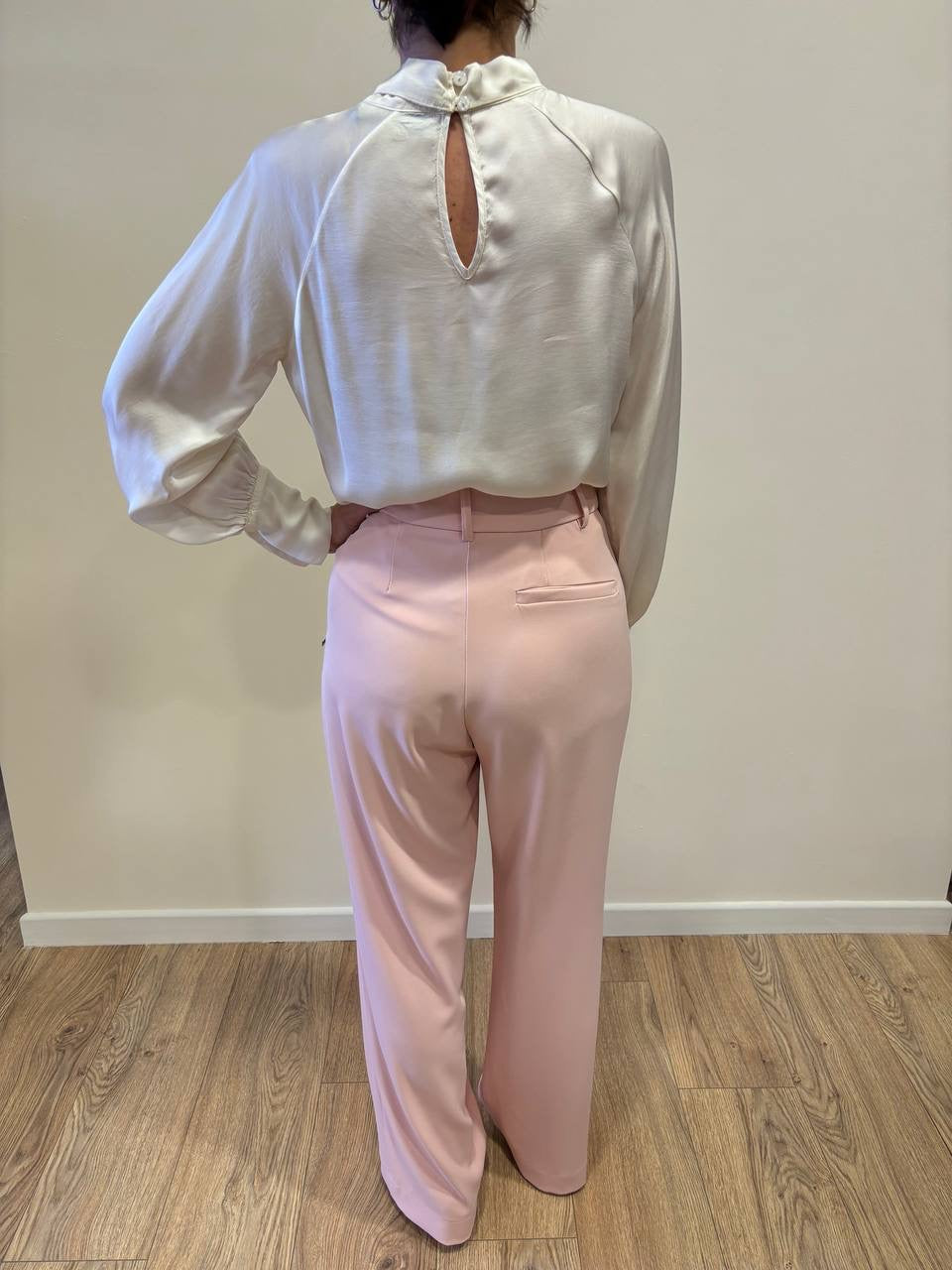 HAVEONE - Camicia in viscosa burro con colletto incrociato