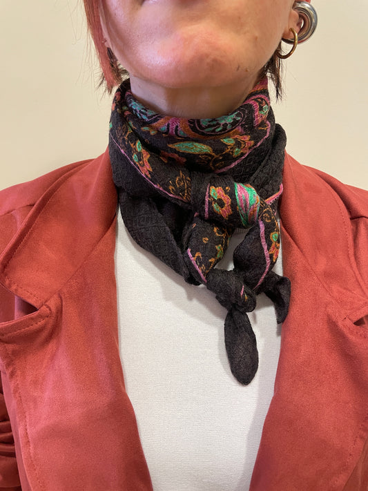 KONTATTO - Foulard in fantasia in misto lana e seta - più colori