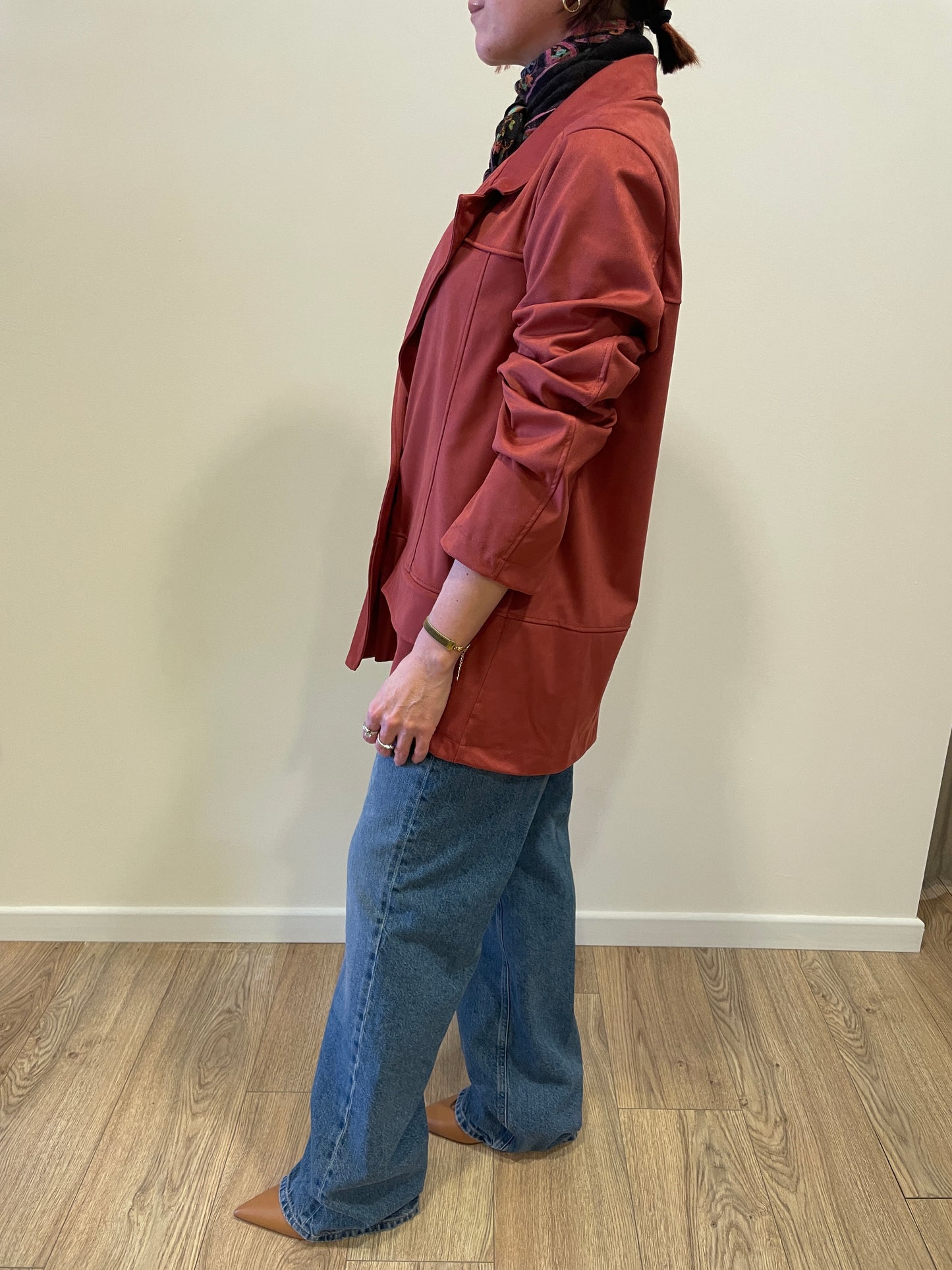 SAIPH - Giacca in eco camoscio color ciocco a un bottone