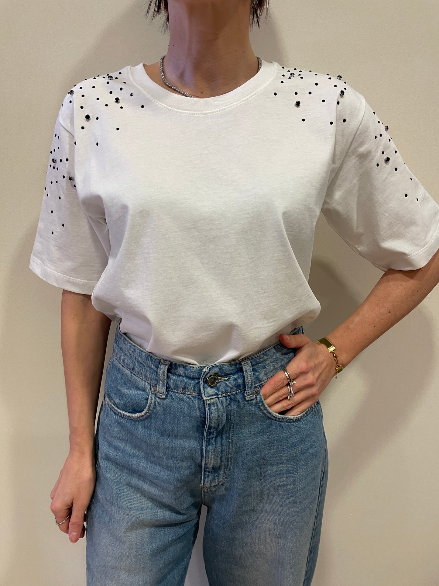 KONTATTO - T-shirt over in cotone con dettaglio applicazioni strass