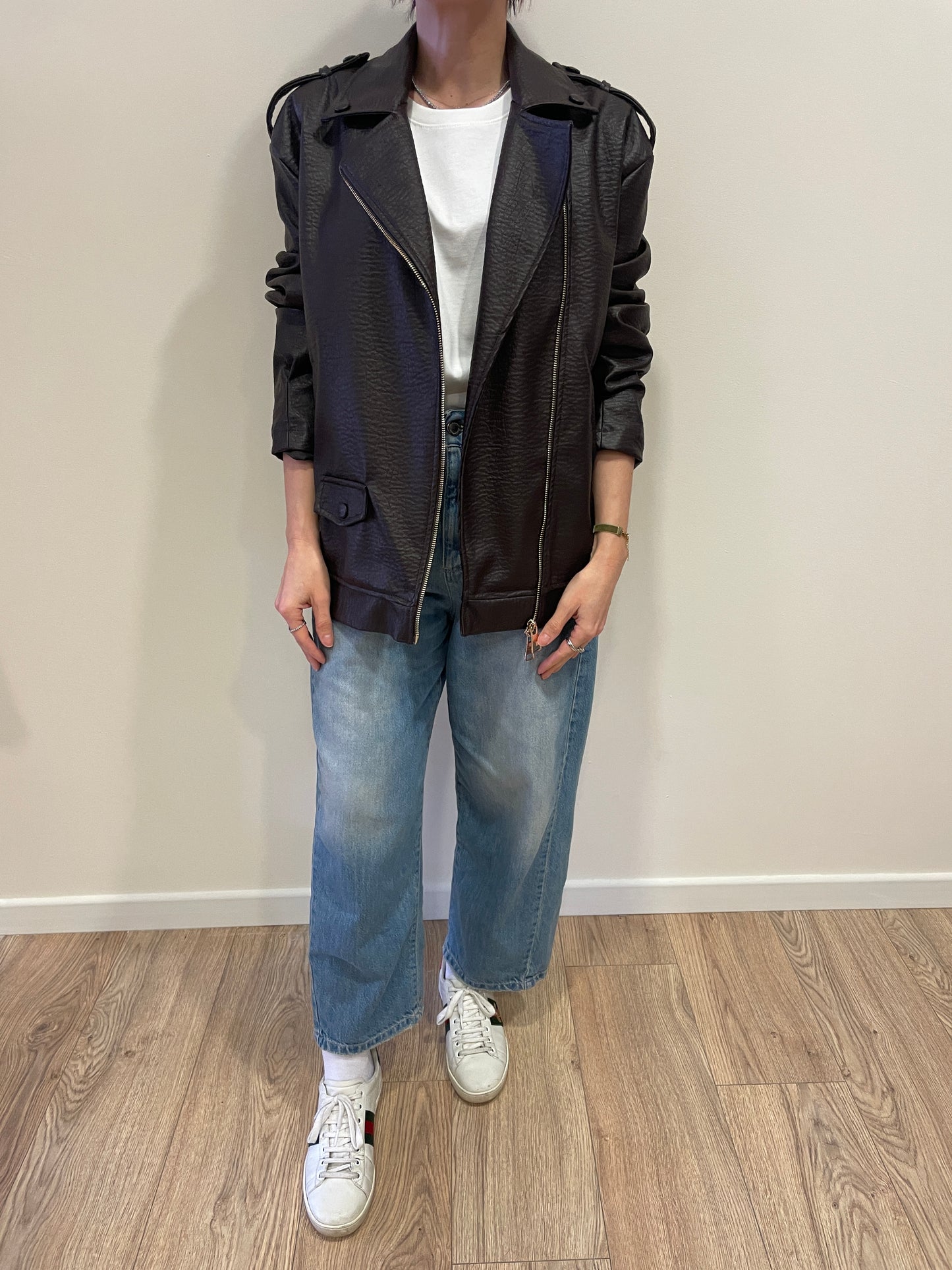 HAVEONE - Chiodo in ecopelle testa moro martellato con zip