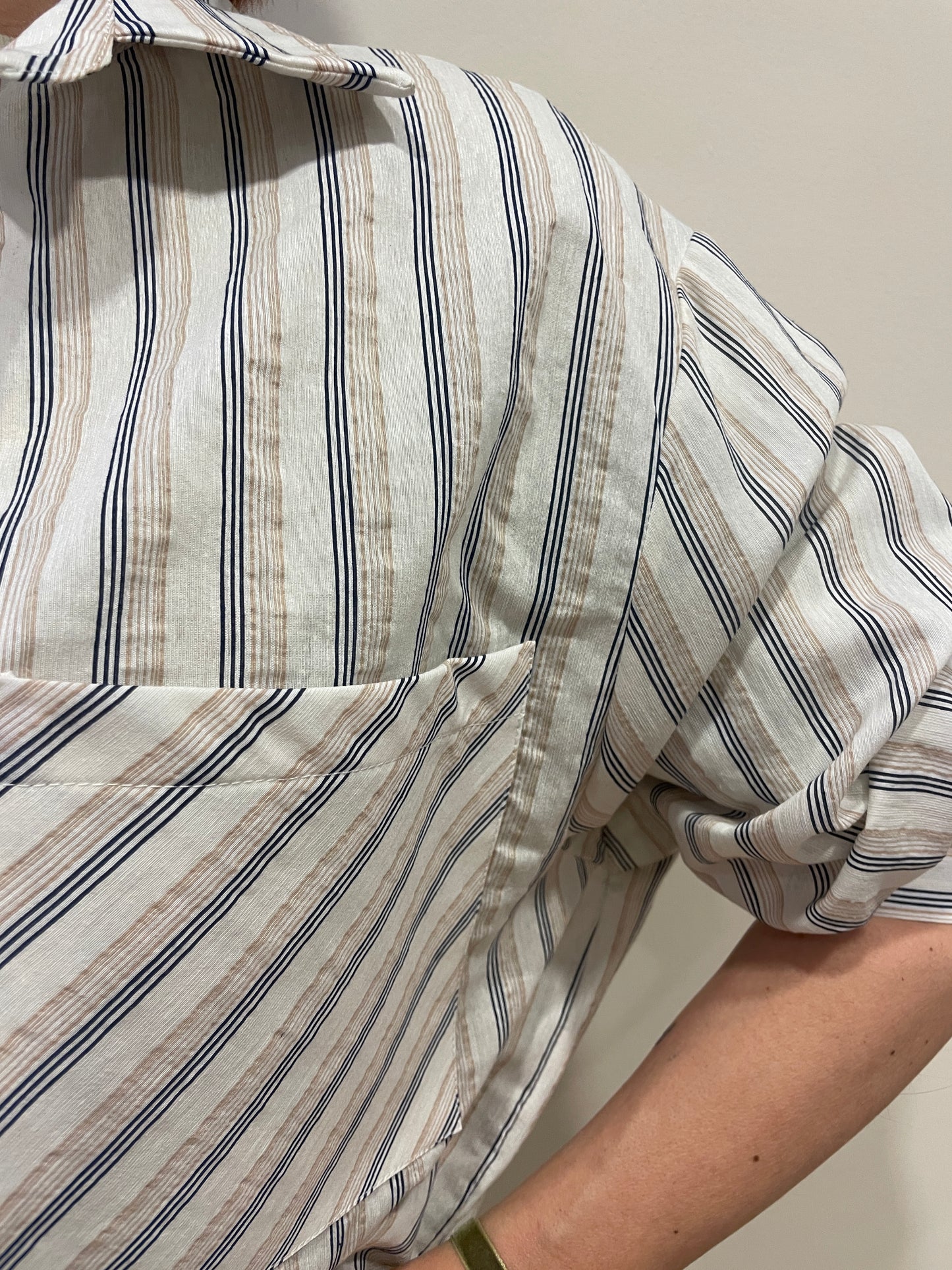 HAVEONE - Camicia a righe avorio e nero con tasca frontale