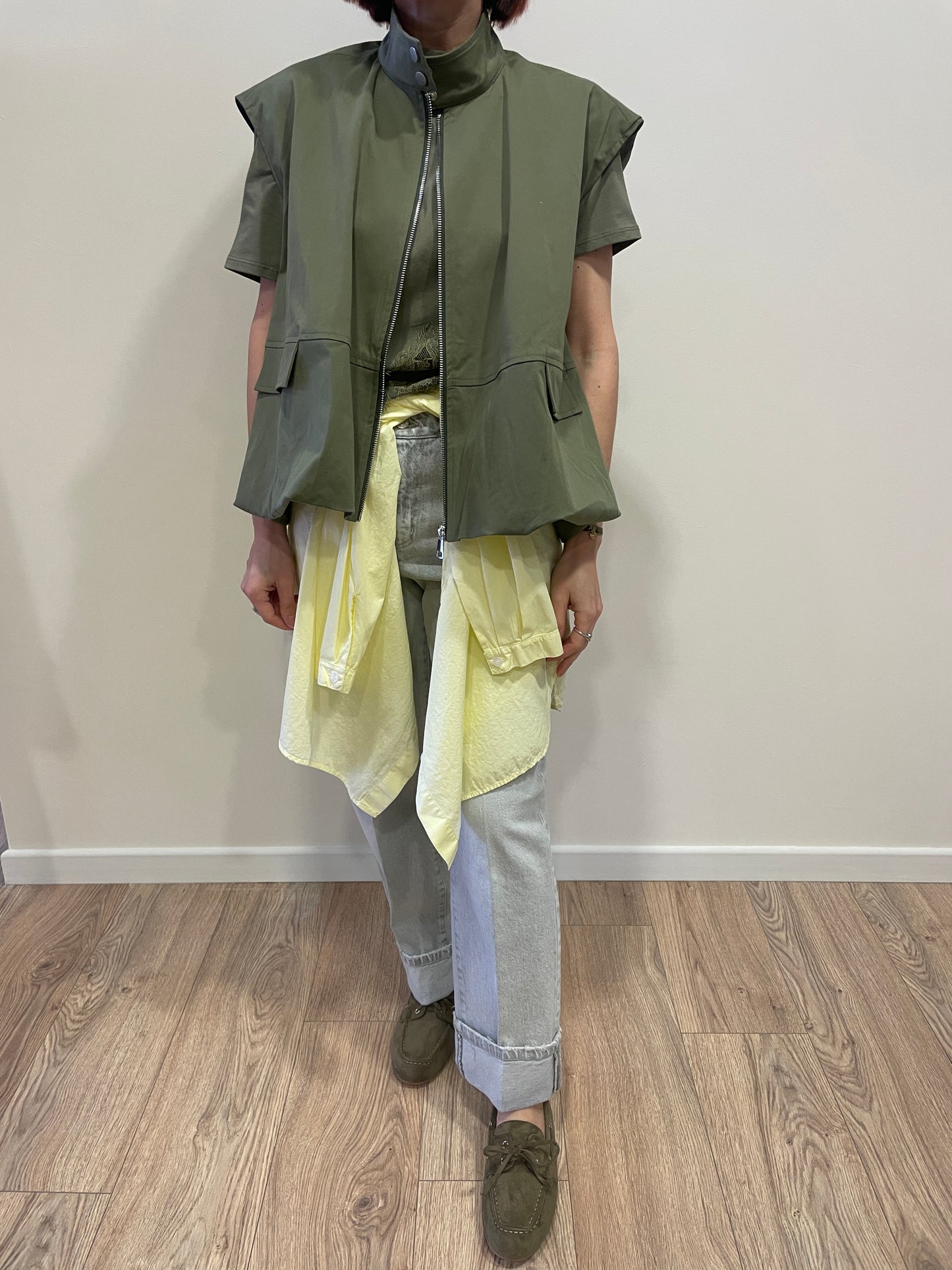 HAVEONE - Jeans Mandy grigio con cintura e risvolto