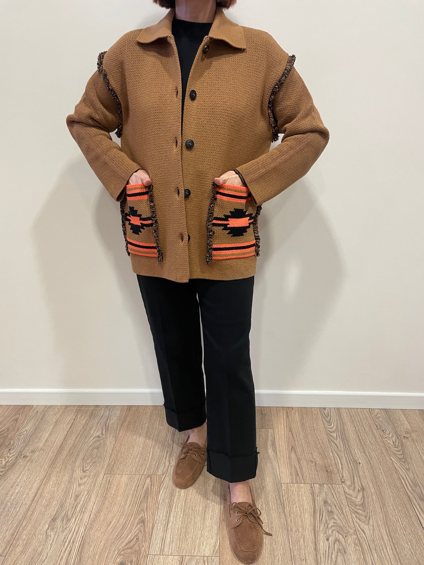 HAVEONE - Jeans Mandy nero elasticizzato con cintura e risvolto