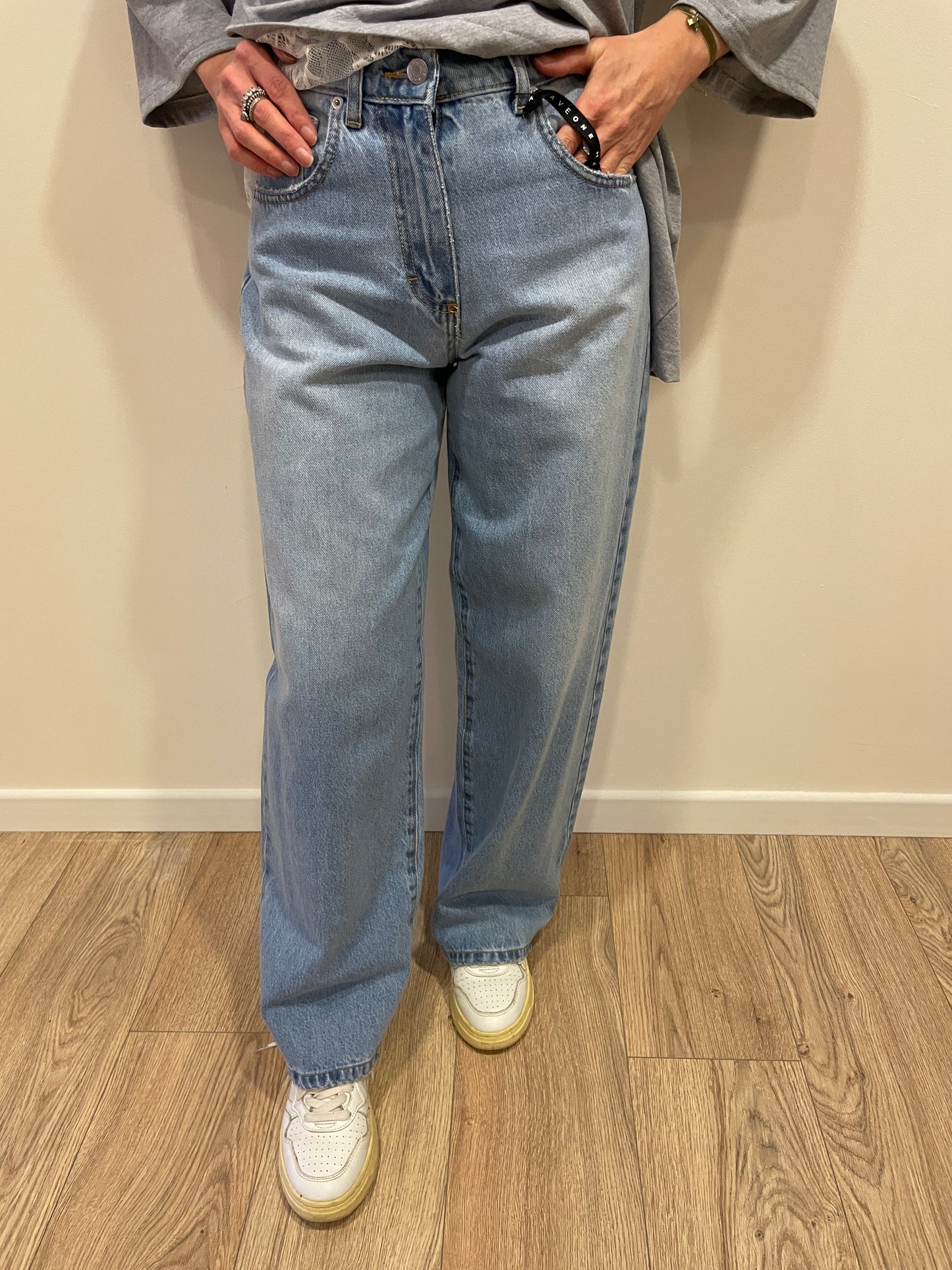 HAVEONE - Jeans Bella in denim chiaro a palazzo