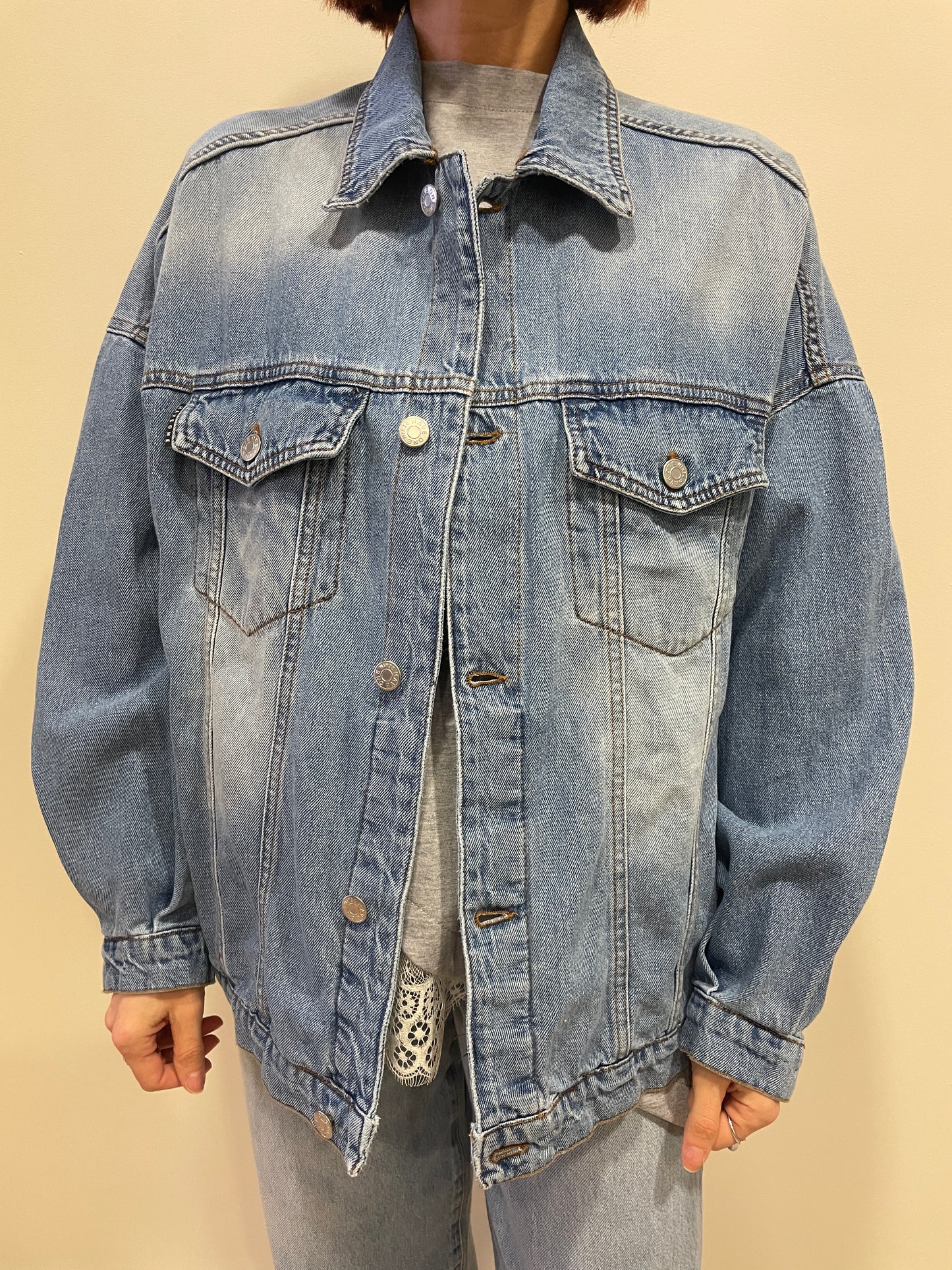 HAVEONE - Giacca in denim over con tasche frontali e bottoni
