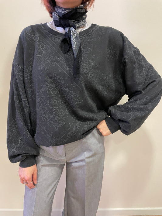 KONTATTO - Felpa garzata grigio lavagna con stampa effetto bandana