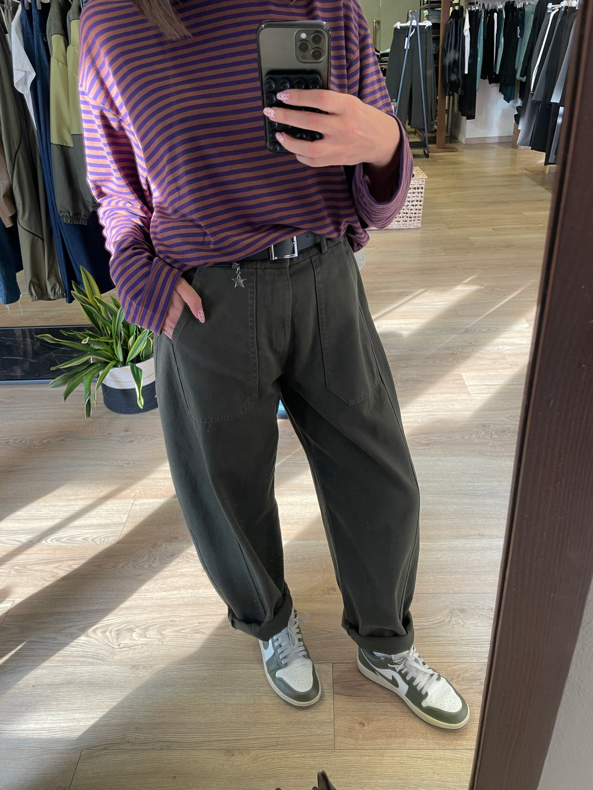 SUSY MIX - Pantalone Barrel fit color verde militare