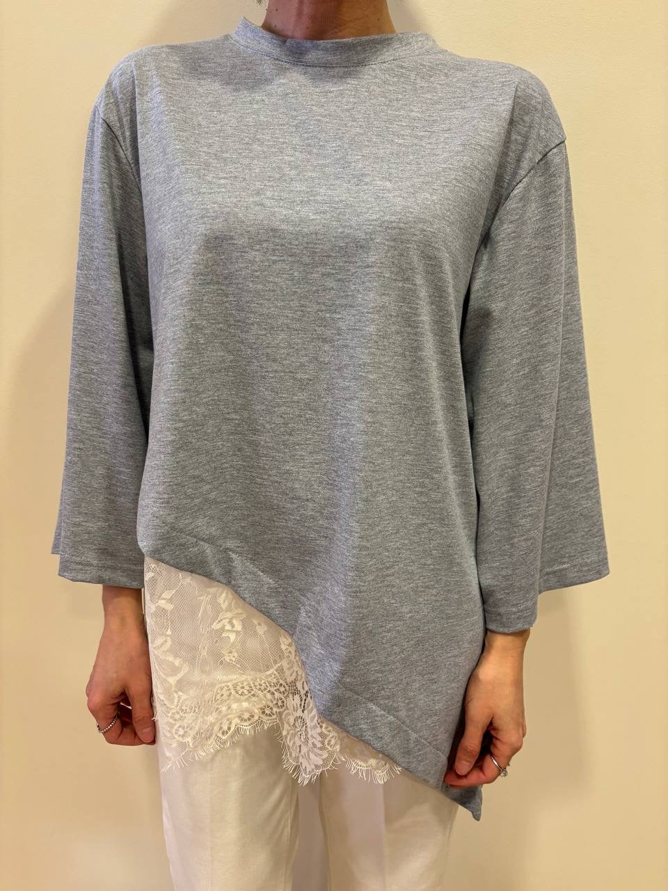 HAVEONE - Maglia con maniche a 3/4 asimmetrica con pizzo burro - più colori