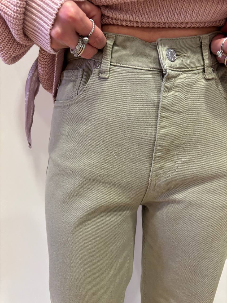 VICOLO - Jeans Kate color verde salvia a vita alta straight fit