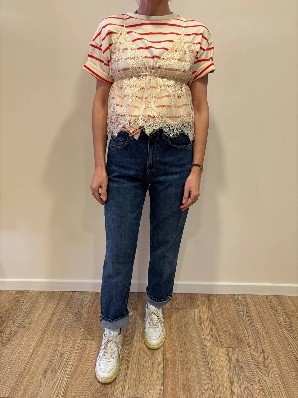 VICOLO - Jeans Maggie in denim a vita alta elasticizzato con risvolto