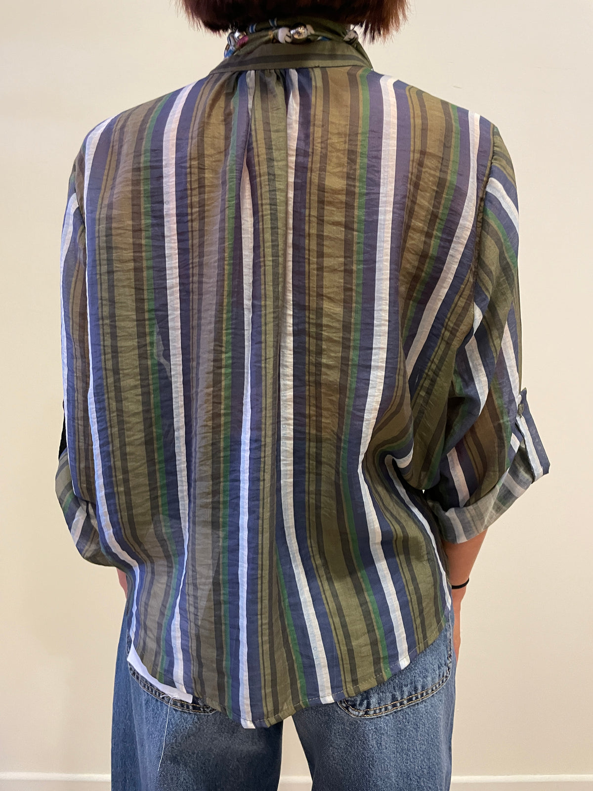 HAVEONE - Camicia a righe verdi e blu con collana nomad