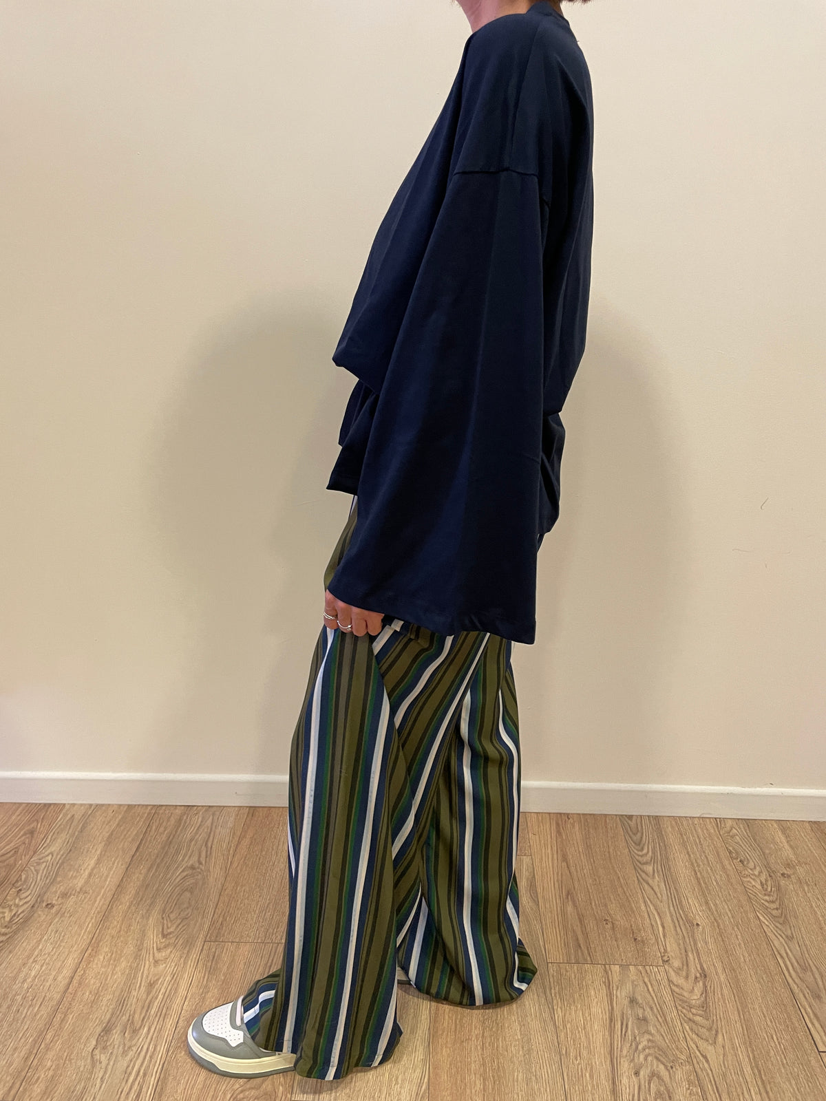VICOLO - T-shirt in cotone a manica lunga oversize color blu