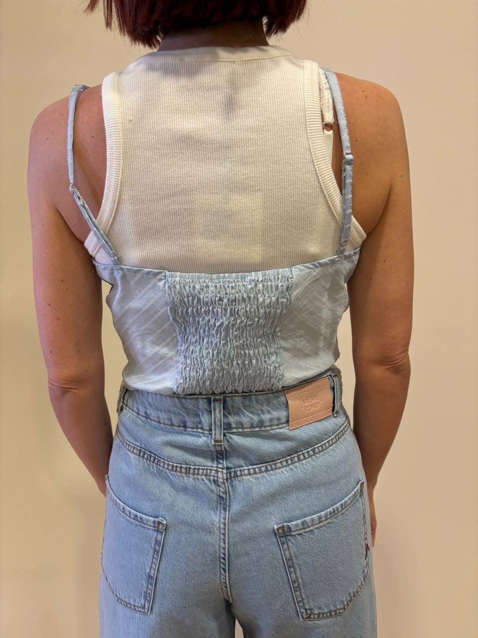 HAVEONE - Top azzurro a righe con dettaglio pizzo bianco a V