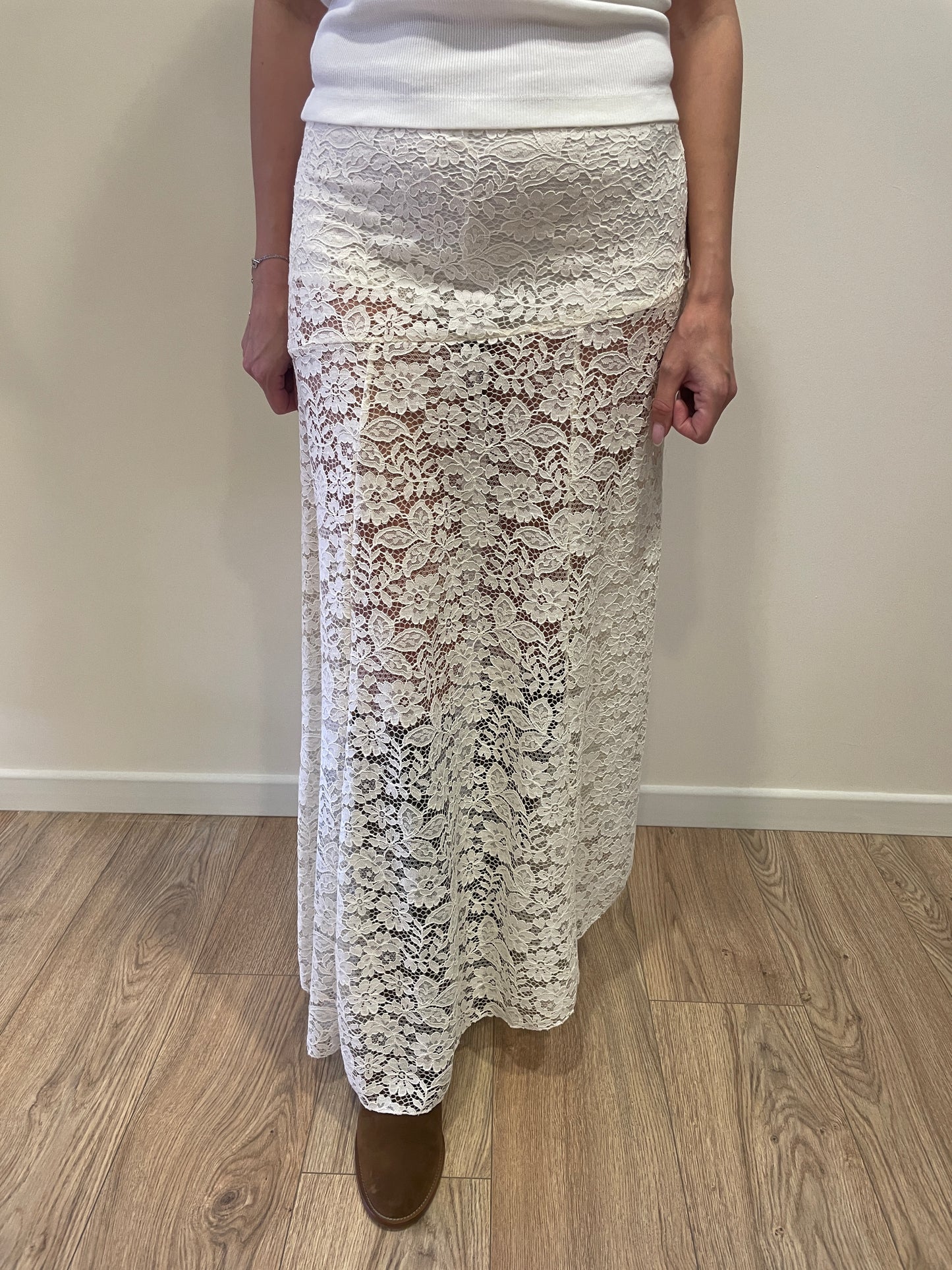 VICOLO - Gonna in pizzo burro lunga asimmetrica con culotte