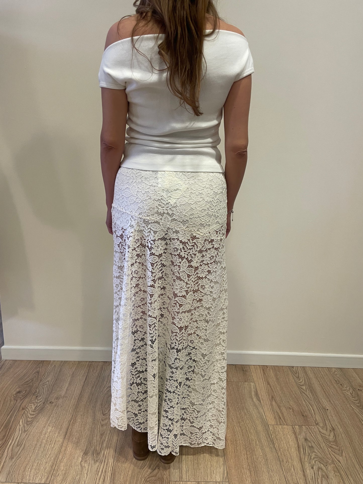 VICOLO - Gonna in pizzo burro lunga asimmetrica con culotte